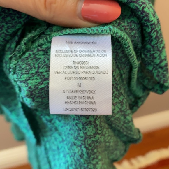 Green and navy 3/4 sleeve blouse by Democracy - Picture 4 of 5